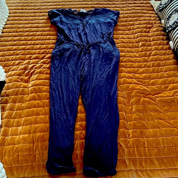 Anthropologie lilka Navy Lace Ravenna jumpsuit size M - Picture 3 of 9